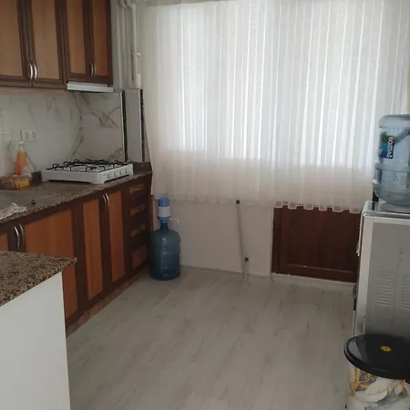 Kadinlar Denizi Plaji 100 M Bahceli Havuzlu *